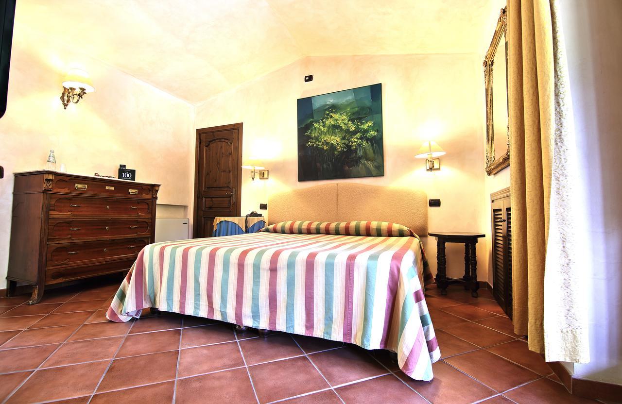 L'Agnata Di De Andre Boutique Hotel Tempio Pausania Eksteriør bilde